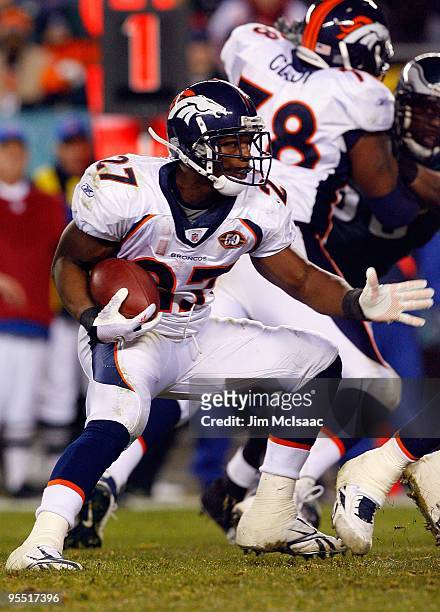 Knowshon Moreno of the Denver Broncos runs the ball against the Philadelphia Eagles on December 27, 2009 at Lincoln Financial Field in Philadelphia,...