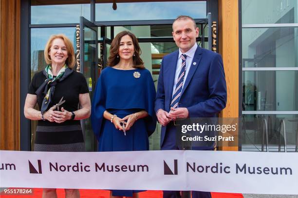 Mayor of Seattle Jenny Durkan, Her Royal Highness the Crown Princess Mary of Denmark, and President of Iceland Gudni Th. Johannesson pose for a photo...