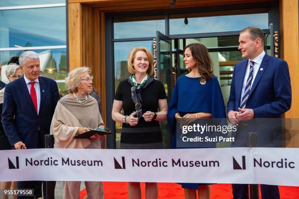Secretary General of Nordic Council of Ministers Dagfinn H¿ybraten, Nordic Museum Board President Irma Goertzen, Mayor of Seattle Jenny Durkan, Her...