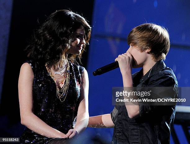 Singers Selena Gomez and Justin Bieber perform during Dick Clark's New Year's Rockin' Eve With Ryan Seacrest 2010 at Aria Resort & Casino at the City...