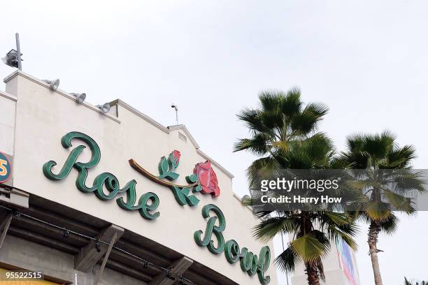 An exterior view of the 96th Rose Bowl game between the Oregon Ducks and the Ohio State Buckeyes on January 1, 2010 in Pasadena, California.