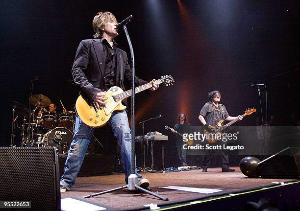 John Rzeznik and Robby Takac of The Goo Goo Dolls performs at the SoundBoard at the Motor City Casino on December 31, 2009 in Detroit, Michigan.