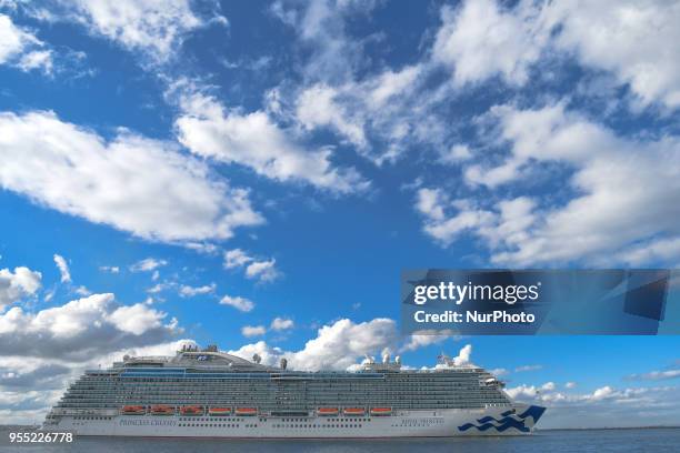 View of MS Royal Princess living Dublin, a cruise ship operated by Princess Cruises, and the third ship to sail for the cruise line under that name....