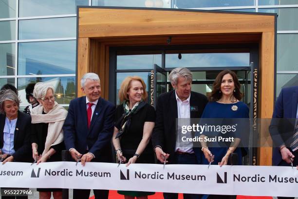 Ambassador of Sweden Karin Olofsdotter, Ambassador of Finland Kirsti Kauppi, Secretary General of Nordic Council of Ministers Dagfinn Hoybraten,...