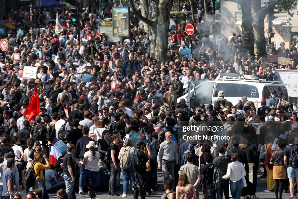 Protest Dubbed A &quot;Party for Macron&quot; In Paris