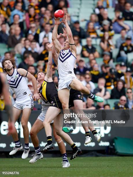 Nat Fyfe of the Dockers takes a strong mark during the 2018 AFL round seven match between the Richmond Tigers and the Fremantle Dockers at the...