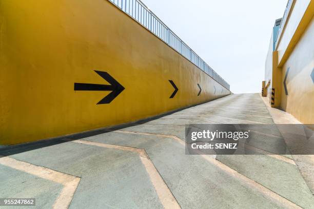 parking lot road, road background - yellow wall stock pictures, royalty-free photos & images