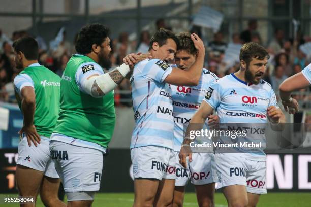 Players of RAcing 92 celebrates afterJuan Imhoff scores a try during the French Top 14 match between Racing 92 and SU Agen on May 5, 2018 in Vannes,...