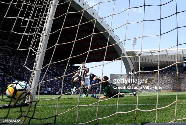 Rafinha of FC Internazionale scores the second goal during the serie A match between Udinese Calcio and FC Internazionale at Stadio Friuli on May 6,...