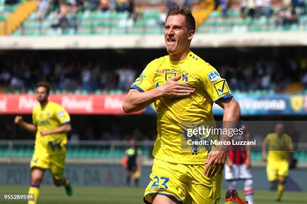 Valter Birsa of AC Chievo Verona celebrates after scoring the opening goal during the serie A match between AC Chievo Verona and FC Crotone at Stadio...