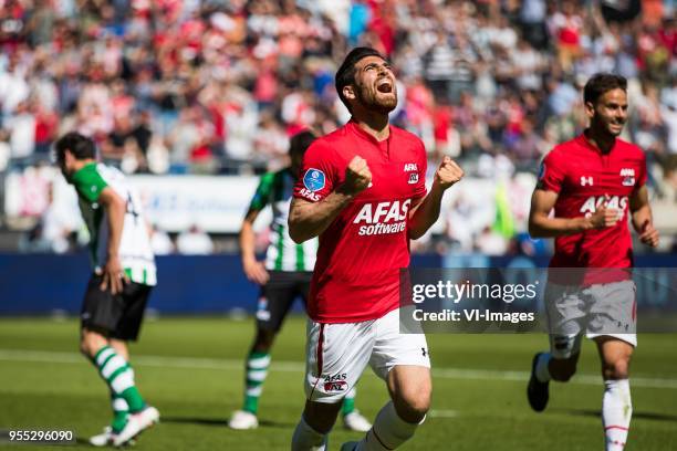 Dirk Marcellis of PEC Zwolle, Alireza Jahanbakhsh of AZ, Pantelis Hatzidiakos of AZ during the Dutch Eredivisie match between AZ Alkmaar and PEC...