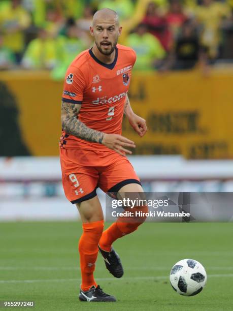 Robin Simovic 715 Simovic Stock Photos, High-Res Pictures, and Images - Getty Images