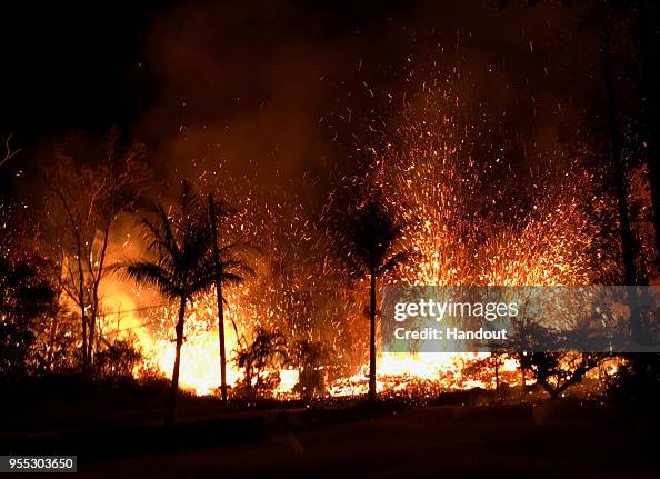 Hundreds Forced To Evacuate After Hawaii's Kilauea Volcano Erupts Hundreds Forced To Evacuate After Hawaii's Kilauea Volcano Erupts