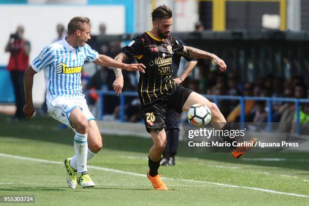 Vittorio Parigini of Benevento Calcio in action during the serie A match between Spal and Benevento Calcio at Stadio Paolo Mazza on May 6, 2018 in...