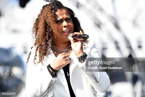Robin Ross Rapper Robin (Singer) Photos and Premium High Res Pictures - Getty Images