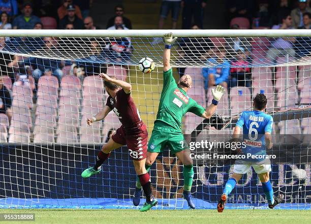 Lorenzo De Silvestri of Torino FC scores the 2-2 goal during the serie A match between SSC Napoli and Torino FC at Stadio San Paolo on May 6, 2018 in...