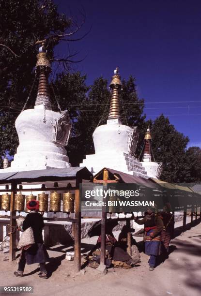 Chörtens du palais du Potala à Lhassa, en octobre 1986, au Tibet, Chine.