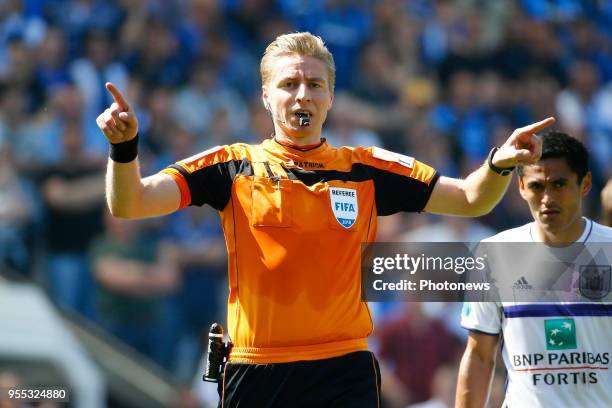 Referee Visser Lawrence and Josue Sa defender of RSC Anderlecht :pictured during the Jupiler Pro League play off 1 match between KRC Club Brugge and...