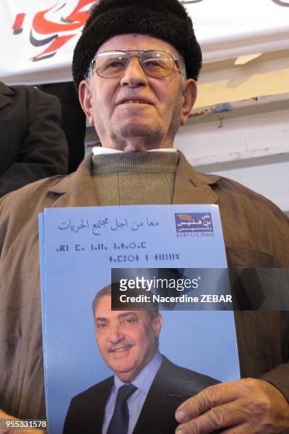 Sympathisant d'Ali Benflis candidat aux elections presidentielles lors d'un meeting le 5 avril 2014, Biskra, Algérie.