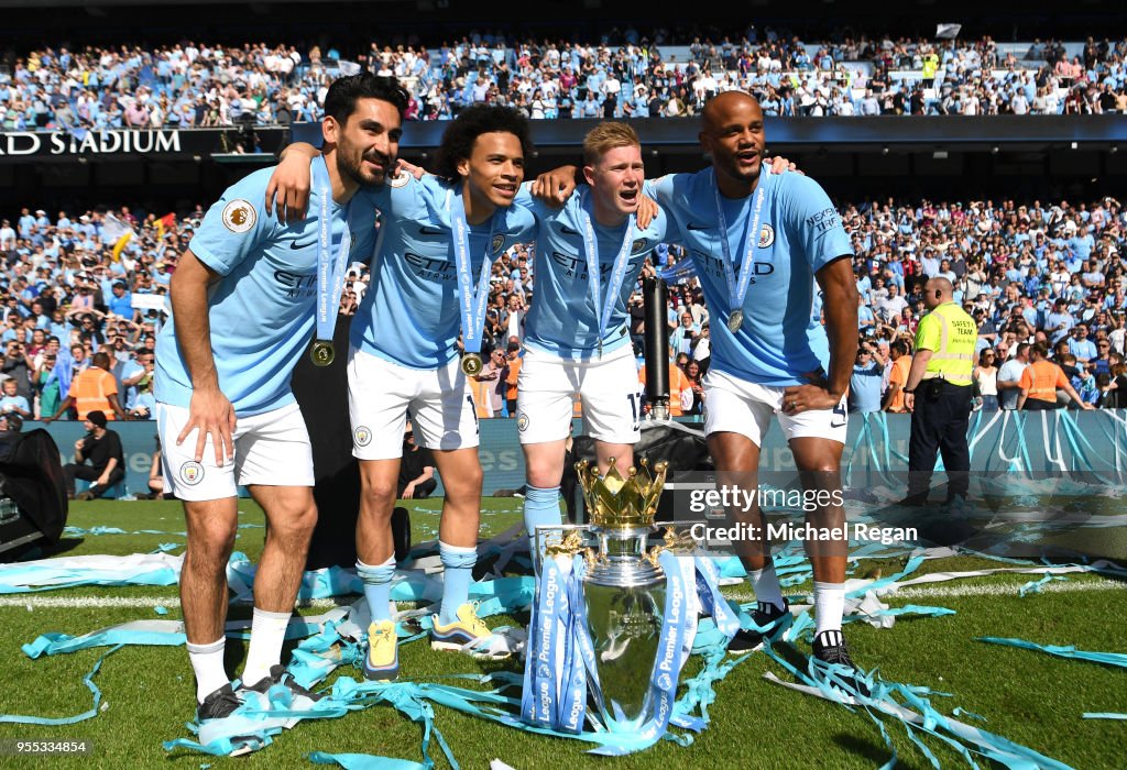 Manchester City v Huddersfield Town - Premier League