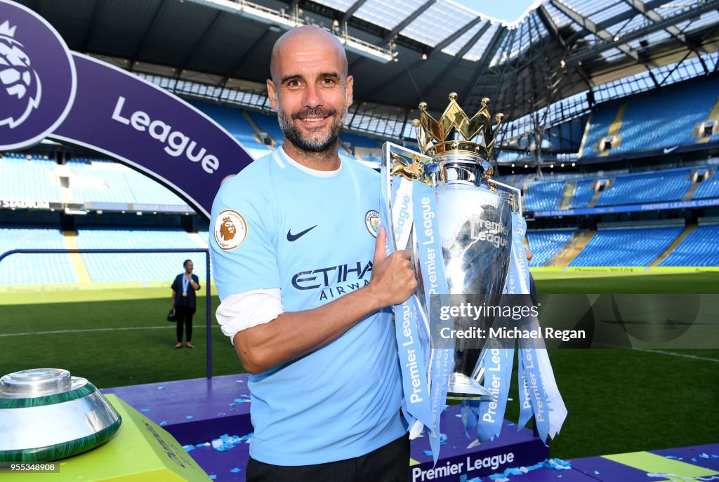 Manchester City v Huddersfield Town - Premier League