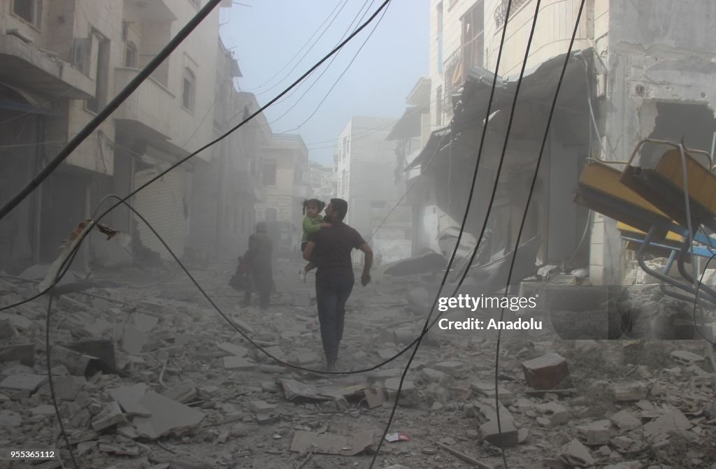 Airstrike kills 4 in Syria's Idlib