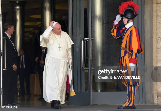 Le pape François a ouvert un synode historique sur la famille, demandant aux évêques de trouver des solutions ouvertes et souples permettant...