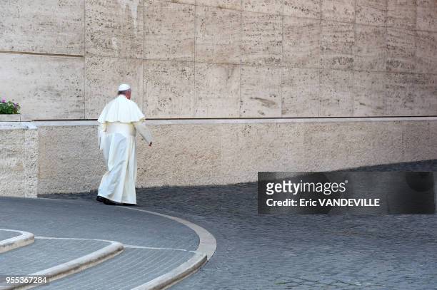 Le pape François quitte le synode historique sur la famille, demandant aux évêques de trouver des solutions ouvertes et souples permettant l?accueil...