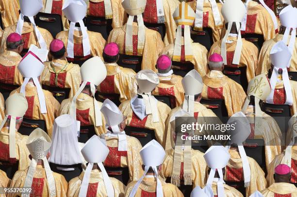 Le pape François a élevé Mère Teresa, qui a consacré sa vie au service des plus pauvres et des plus démunis en Inde, au rang de sainte, pendant une...