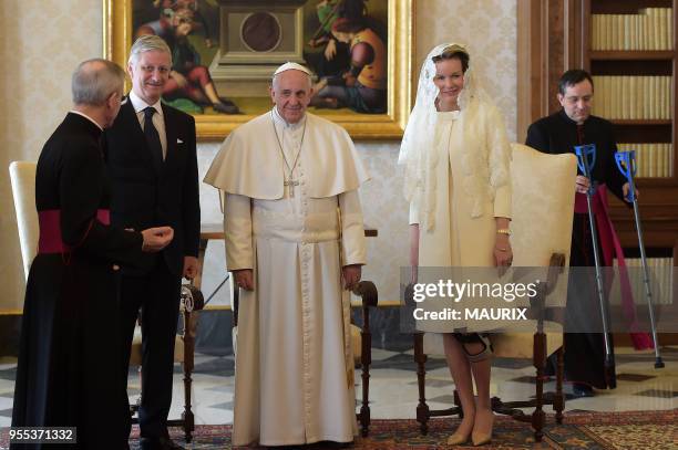 Le pape François a reçu en audience privée le roi Philippe et la reine Mathilde de Belgique le 9 mars 2015 au Vatican. Les souverains belges ont...