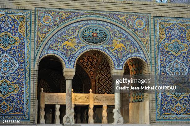 Ivan-e Takht-e Marmar, The throne of yellow alabaster from mines in Yazd, it was made in the XVIII century for Fath Ali Shah. The Arg was built...