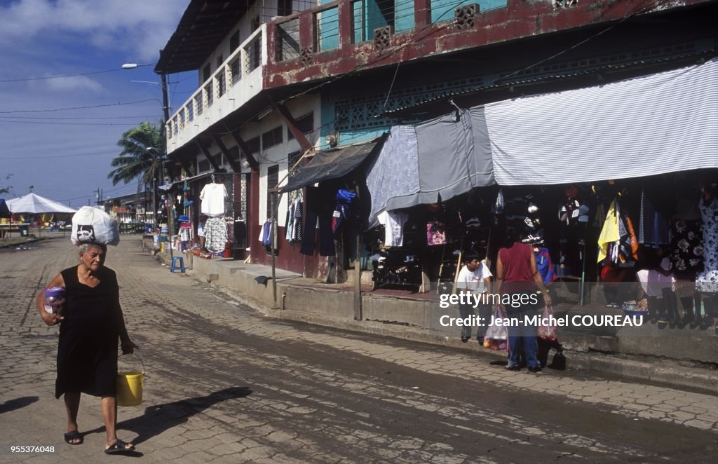 RUE DU VILLAGE DE SAN CARLOS, NICARAGUA