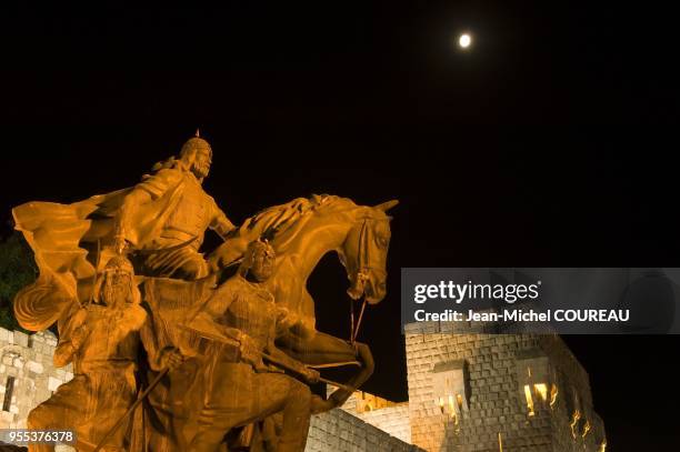 STATUE DE SALADIN, FORTERESSE DE DAMAS, SYRIE.