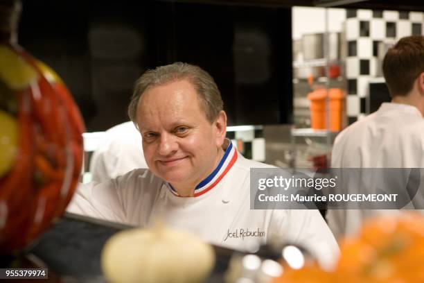 Joel ROBUCHON.