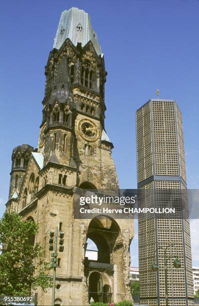 Gedachtniskirche,l'Eglise du Souvenir, construite entre 1890 et 1895 sur les plans de Franz Schwechten, est consacree a l'empereur Guillaume I et a...