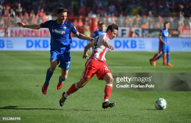 Tim Hoogland of VFL Bochum and Steven Skrzybski of 1 FC Union Berlin during the second Bundesliga game between Union Berlin and VfL Bochum 1848 at...