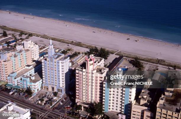 Immeubles d'architecture art déco dans le quartier du Miami Beach Architectural District, en Floride, Etats-Unis.