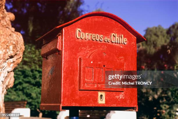Boîte au lettre du ?Correos de Chile? à San Pedro de Atacama, Chili.