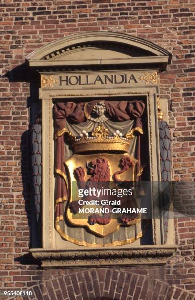 Blason sur la façade de la Gevangenpoort de la Haye, Pays-Bas.