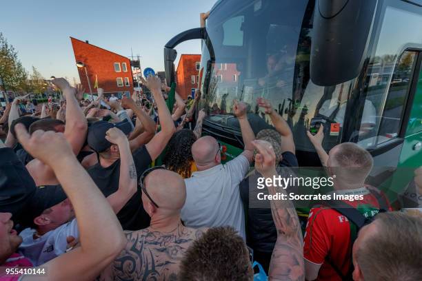 Players bus of ADO Den Haag arrives at the stadium after the victory and qualification for the play offs during the Dutch Eredivisie match between...