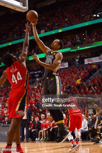 Shaun Livingston of the Golden State Warriors shoots the ball against the New Orleans Pelicans during Game Four of the Western Conference Semifinals...