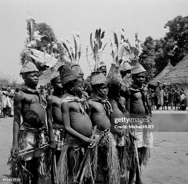 Jeunes danseurs traditionnels à Odienné, Côte d?Ivoire.