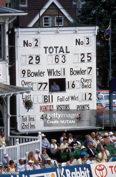 Tableau des scores lors d'un match du Kent County Cricket Club àCanterbury, Royaume-Uni.