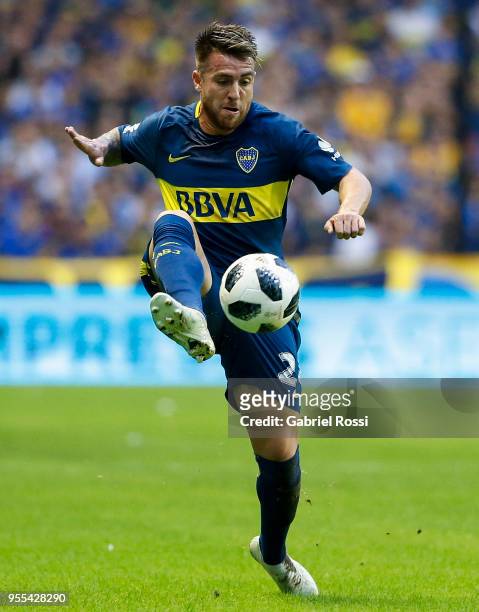 Julio Buffarini of Boca Juniors controls the ball during a match between Boca Juniors and Union de Santa Fe as part of Superliga 2017/18at Estadio...