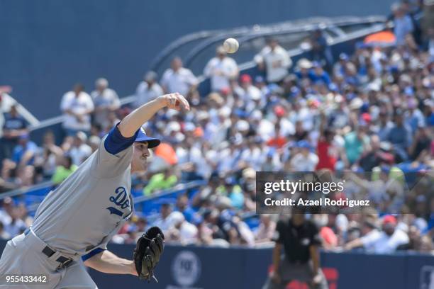 Starting pitcher Ross Stripling of Los Angeles Dodgers pitches in the first inning during the MLB game against the San Diego Padres at Estadio de...