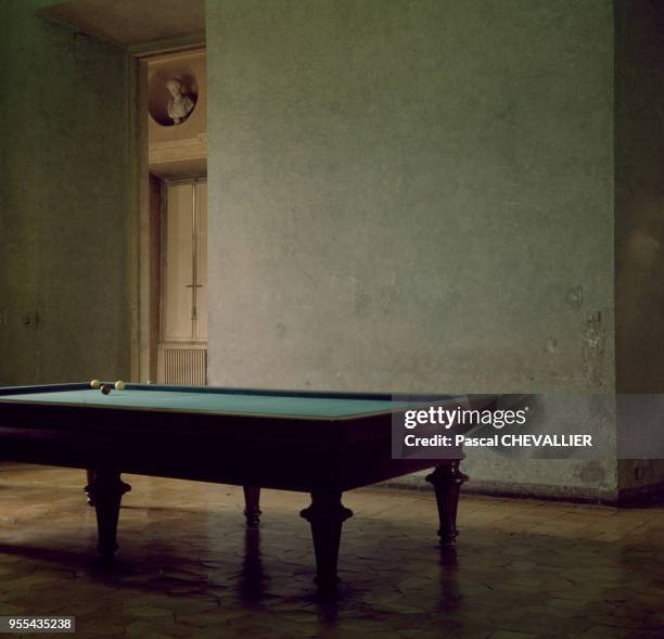 Salle de billard dans la Villa Médicis à Rome, Italie.