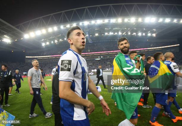 Porto midfielder Hector Herrera from Mexico celebrate the league title with players at the end of the Primeira Liga match between FC Porto and CD...