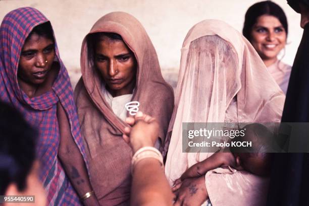 Groupe de femmes à Bénarès , Inde.