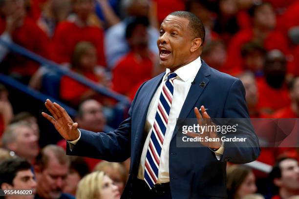 Head coachAlvin Gentry of the New Orleans Pelicans argues a call during the first half against the Golden State Warriors of Game Four of the Western...