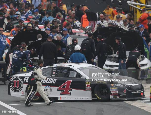 Kevin Harvick, driver of the Jimmy John's Ford, pulls into victory lane after winning the Monster Energy NASCAR Cup Series AAA 400 Drive for Autism...